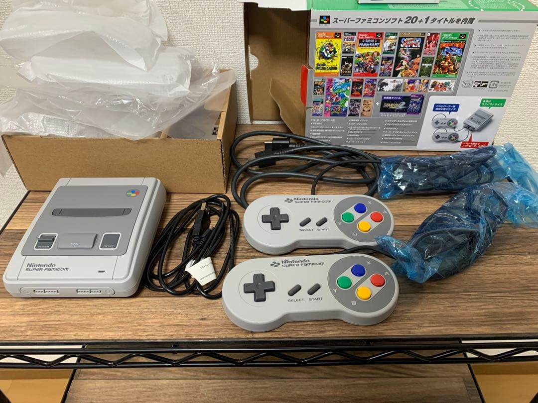 ニンテンドークラシックミニ スーパーファミコン　充電アダプター込み
