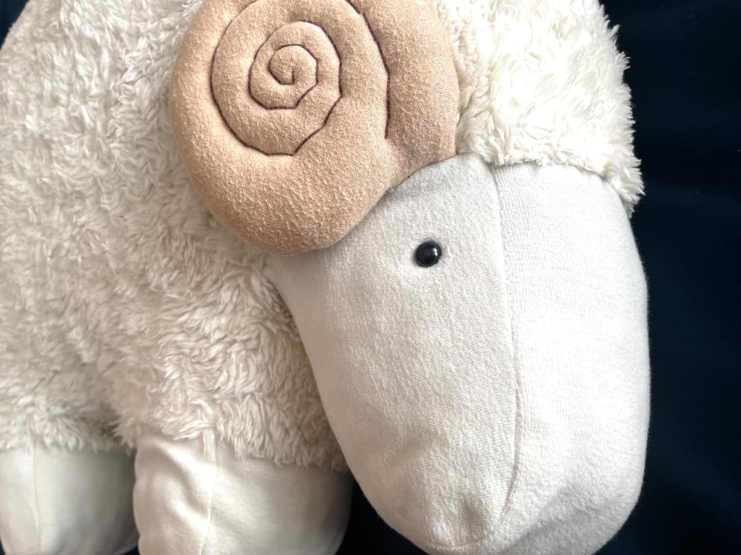 ヒツジ　枕　クッションオーガニック　 PRISTINE (プリスティン)