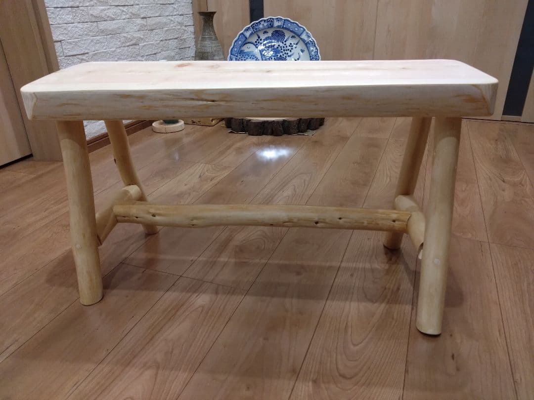 檜のベンチ㊻　最終値下げ❕　耳付き、脚は檜の枝❕総檜造りリビング食卓のベンチに❕