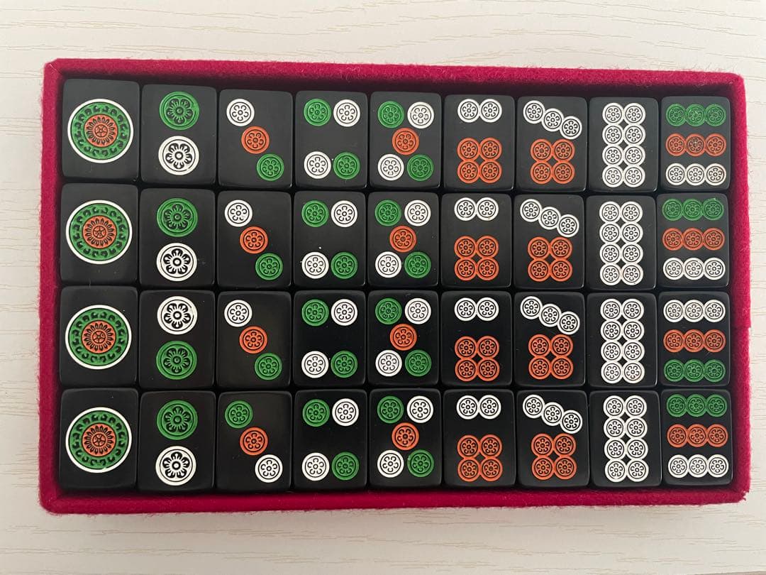 麻雀牌セット 【黒牌】装飾牌付き