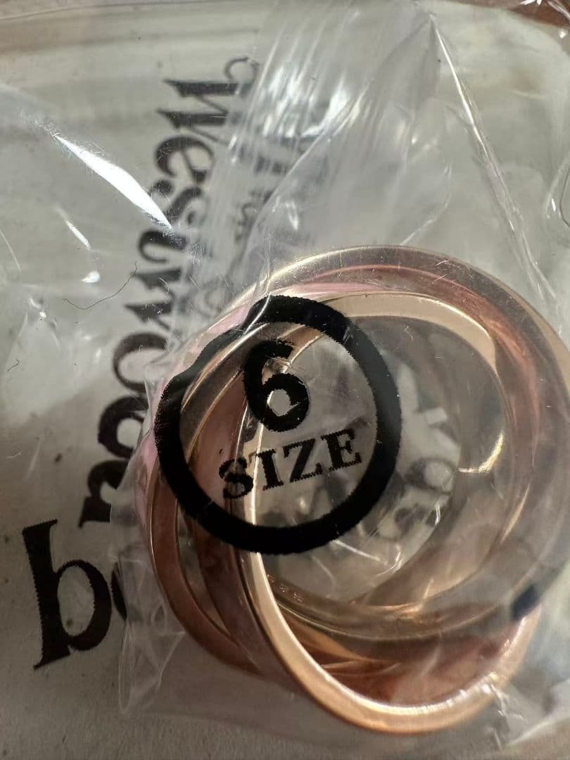 Vivienne Westwood ピンク スリーストラップリング