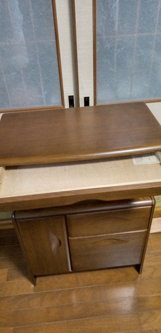 電話台・リビング収納