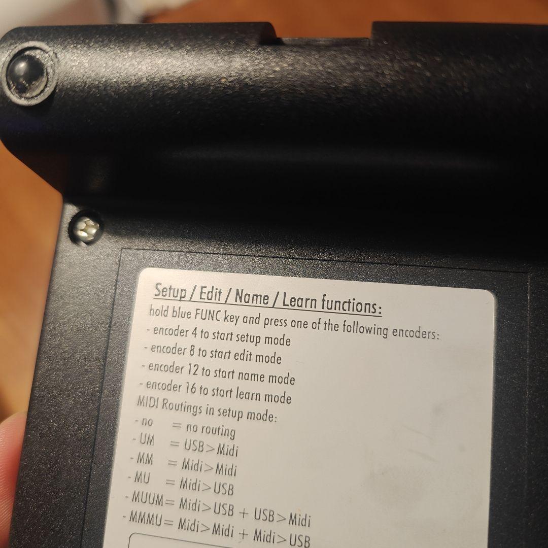 faderfox EC4 MIDIコントローラー