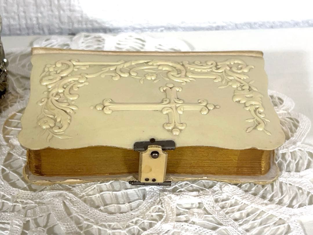 フランスアンティーク＊セルロイドのミゼル祈祷書＊十字架