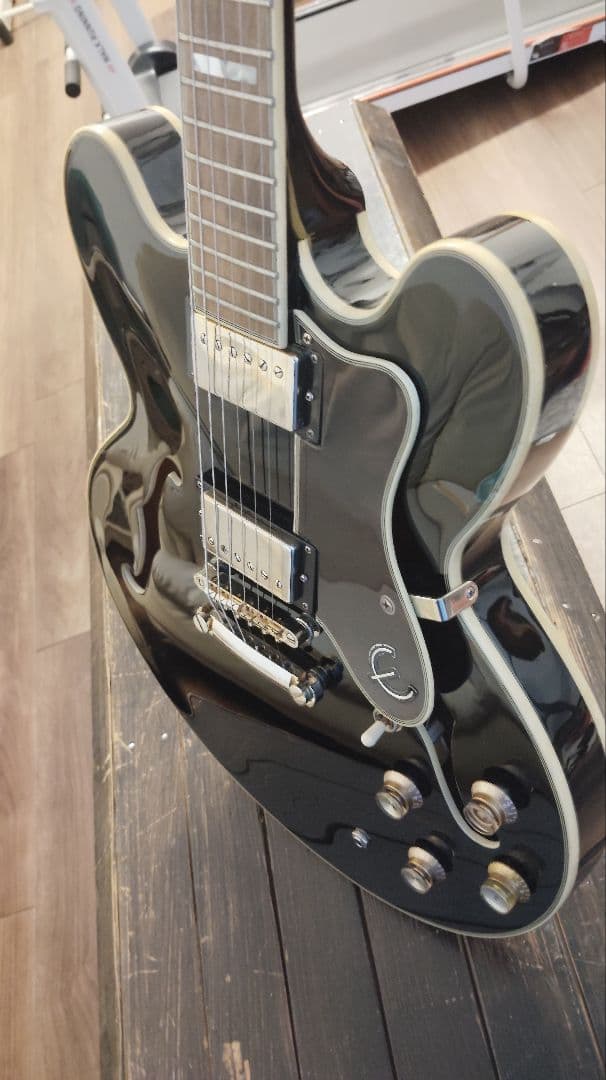 epiphone　Sheraton-Ⅱ Pro EB　セミアコ
