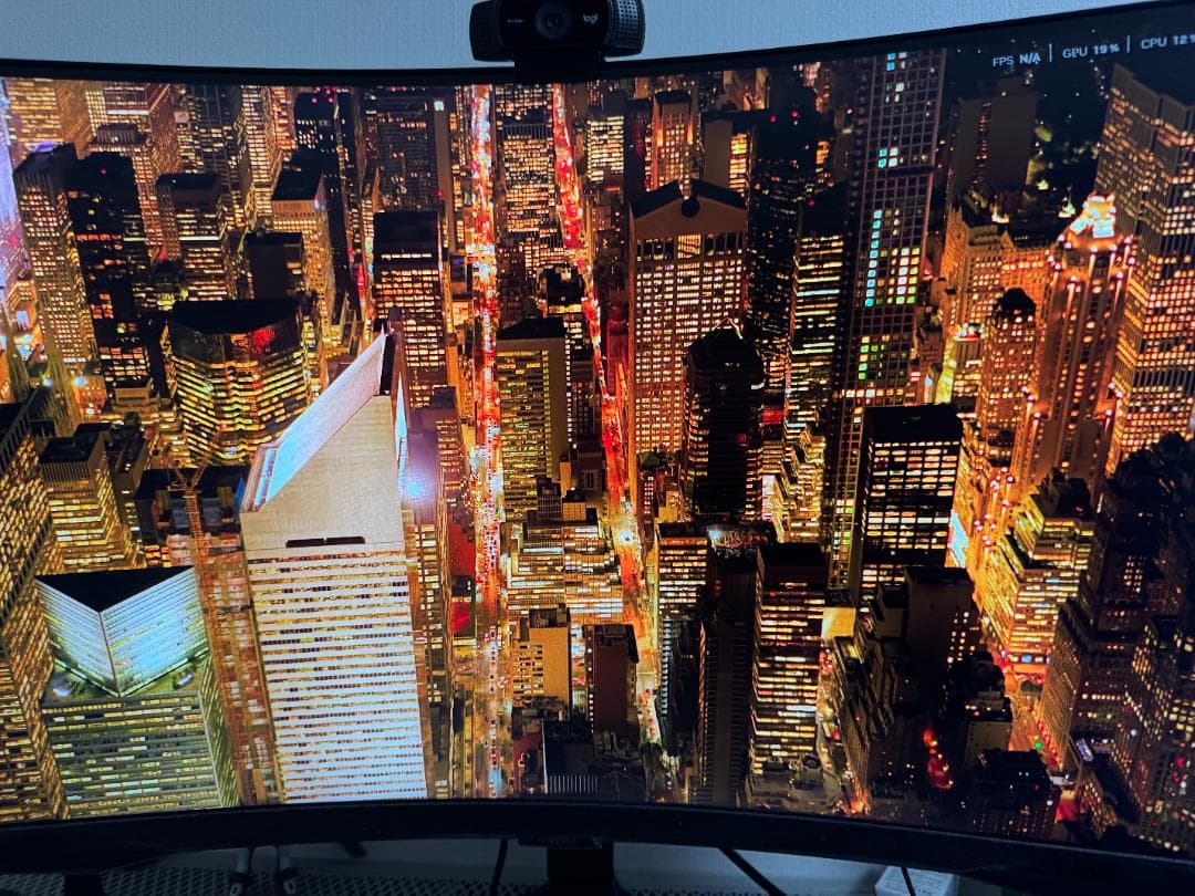 SAMSUNG 4K 32インチ MiniLed 165Hz HDR2000