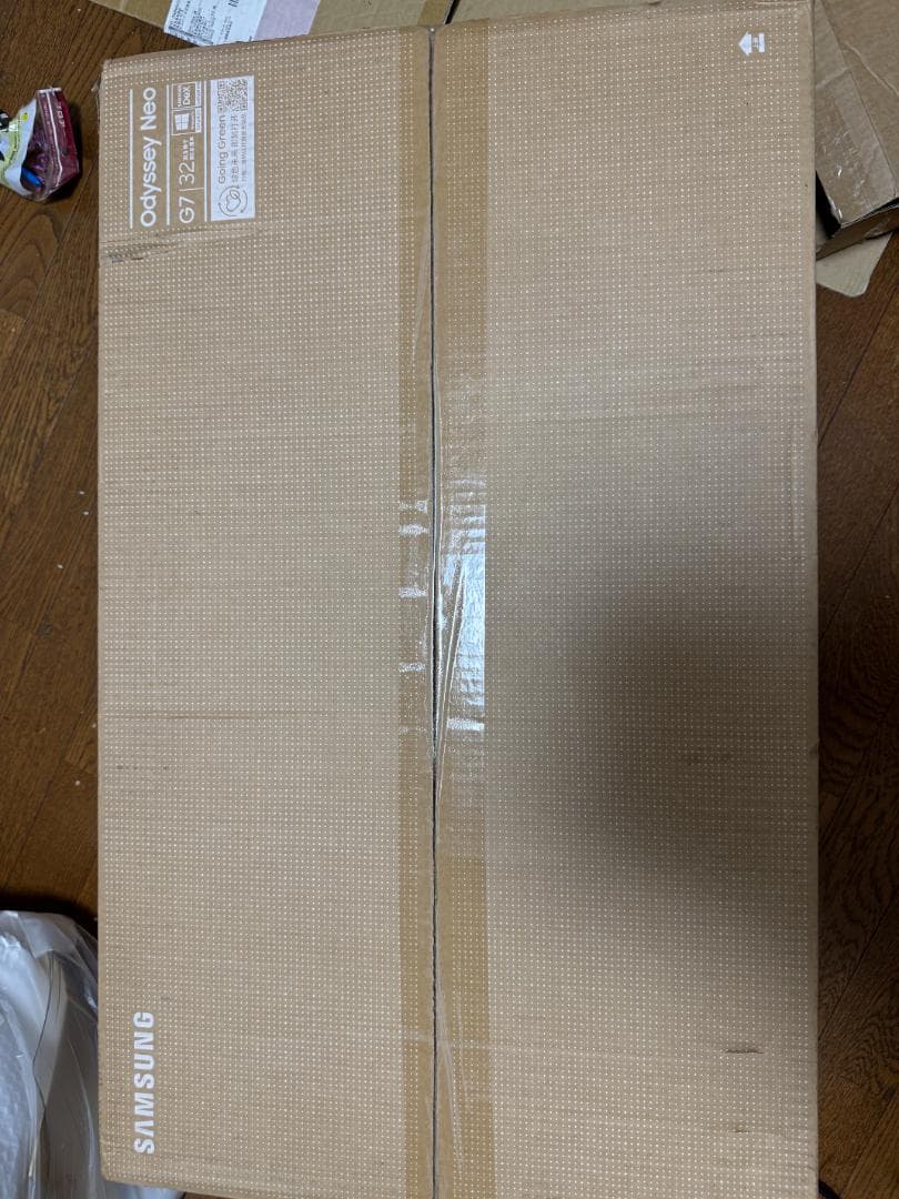 SAMSUNG 4K 32インチ MiniLed 165Hz HDR2000