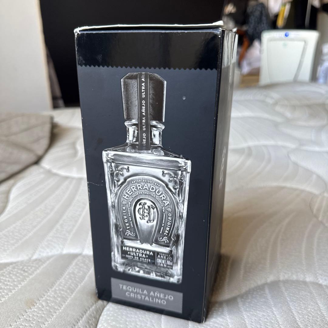 【新品】HERRADURA ULTRA AÑEJO テキーラ　700ml 35%