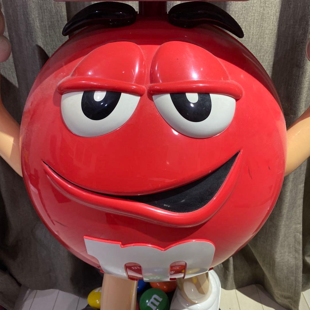 m&m's エムアンドエムズ　店頭大型ディスプレイ