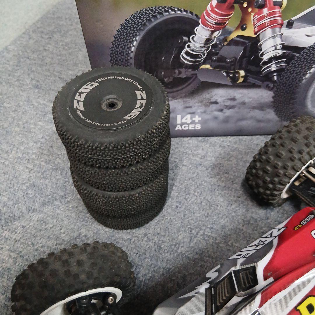 ハイテック　1/14 　ドライビングオフロードカー　ラジコンセット