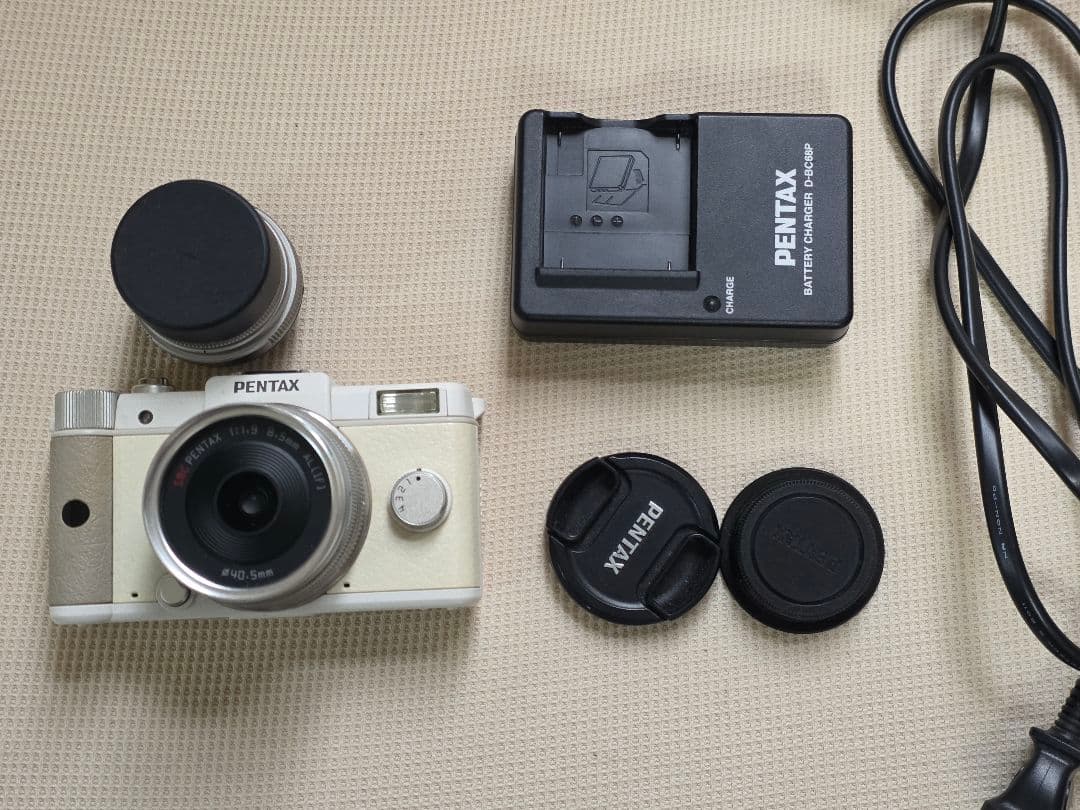 ペンタックス PENTAX Q ホワイト 01レンズ＋04レンズセット