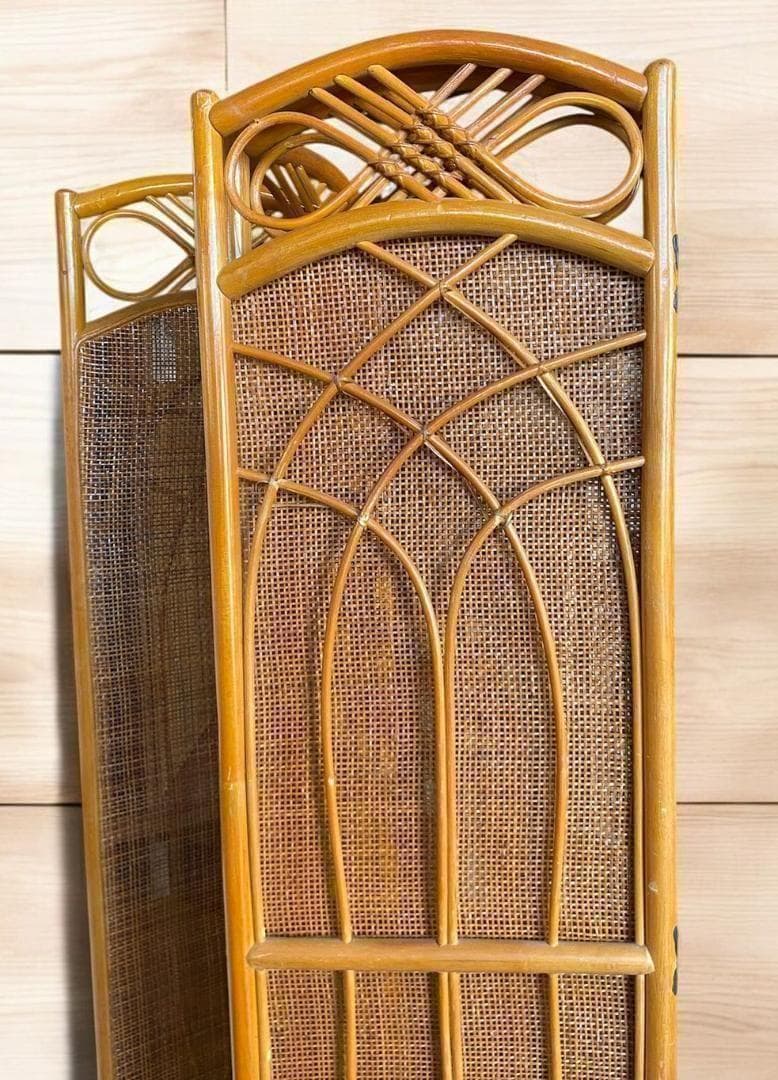 昭和レトロ★凝ったデザイン　ラタン4連パーテーション　レトロな雰囲気が逆にモダン
