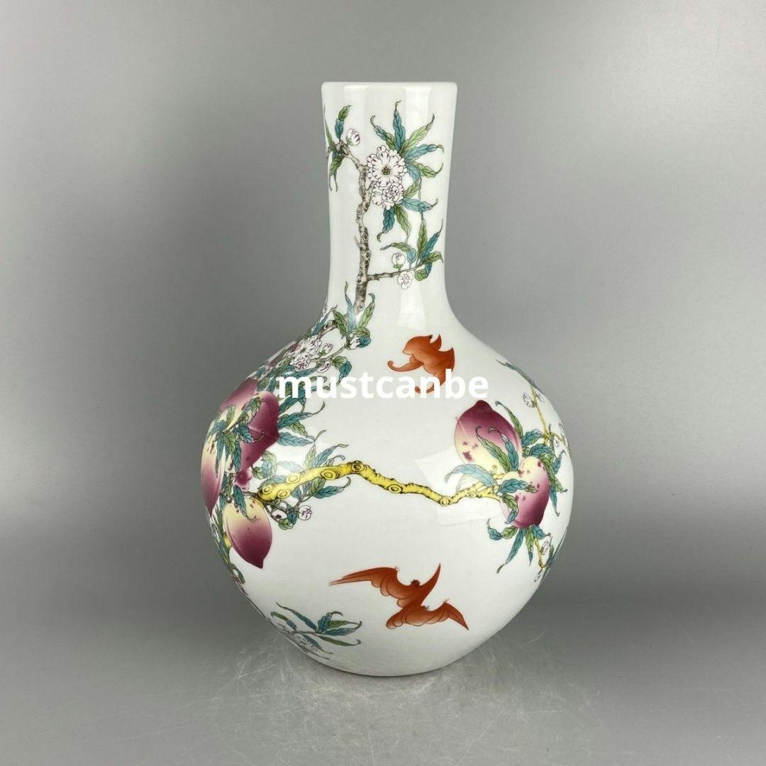 大清乾隆粉彩寿桃天球瓶 景徳鎮 陶磁器 装飾品 現代工芸品 美術品 置物
