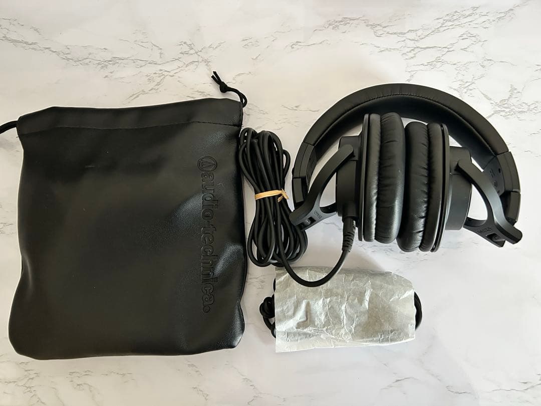 オーディオテクニカ　ヘッドホン　ATH-M40x