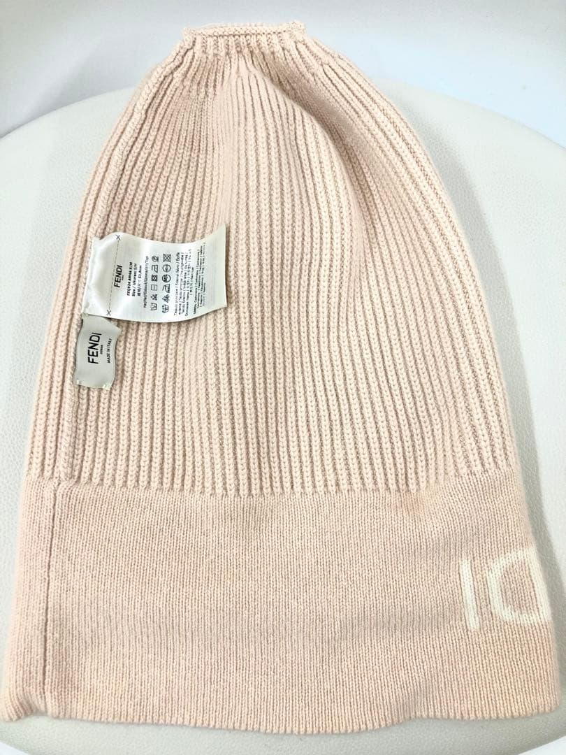 FENDI フェンディ ニット帽 ピンク