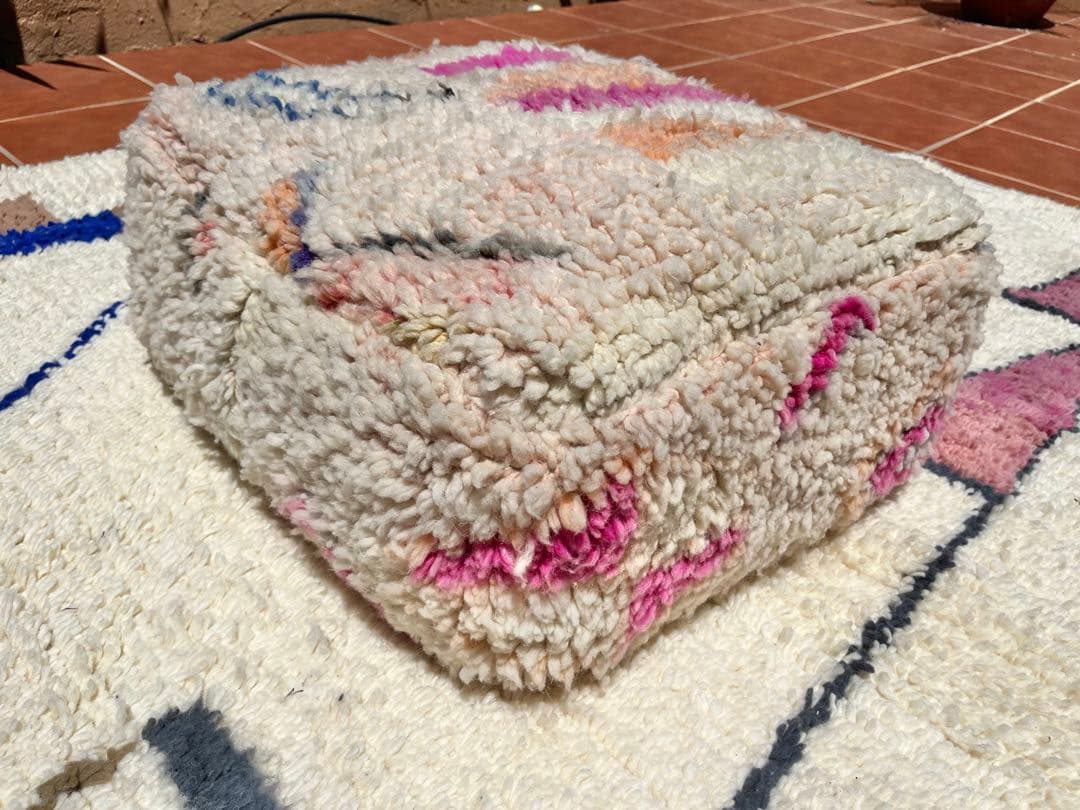 モロッコ　プフ　pouf アジラル　オットマン クッション　ラグ　141