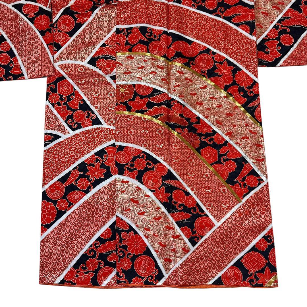 (あ996)赤黒白金 祝い柄の荒波のような斜めストライプ振袖㊗️⑤点セット