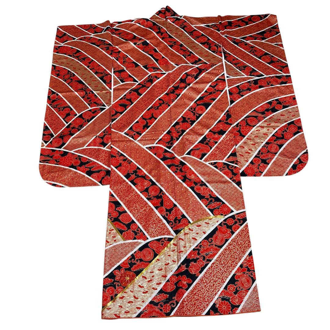 (あ996)赤黒白金 祝い柄の荒波のような斜めストライプ振袖㊗️⑤点セット