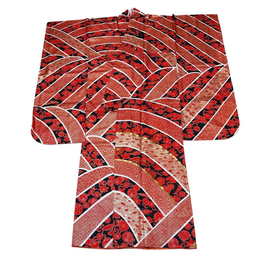 (あ996)赤黒白金 祝い柄の荒波のような斜めストライプ振袖㊗️⑤点セット