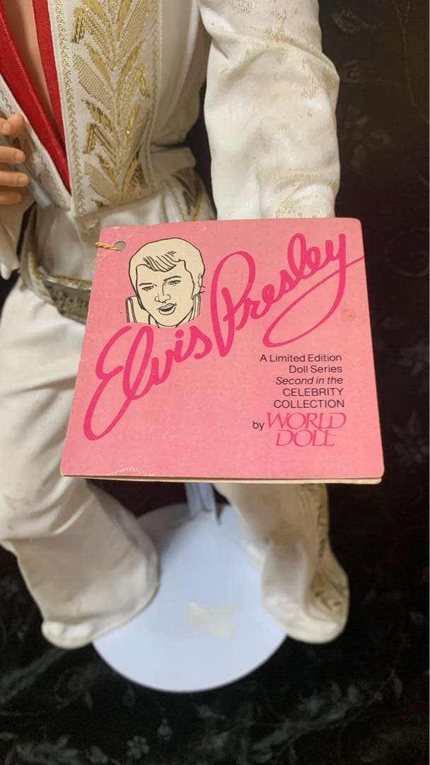 エルヴィスプレスリースーパーゴールド・エルヴィス限定版 1984年ワールドドール