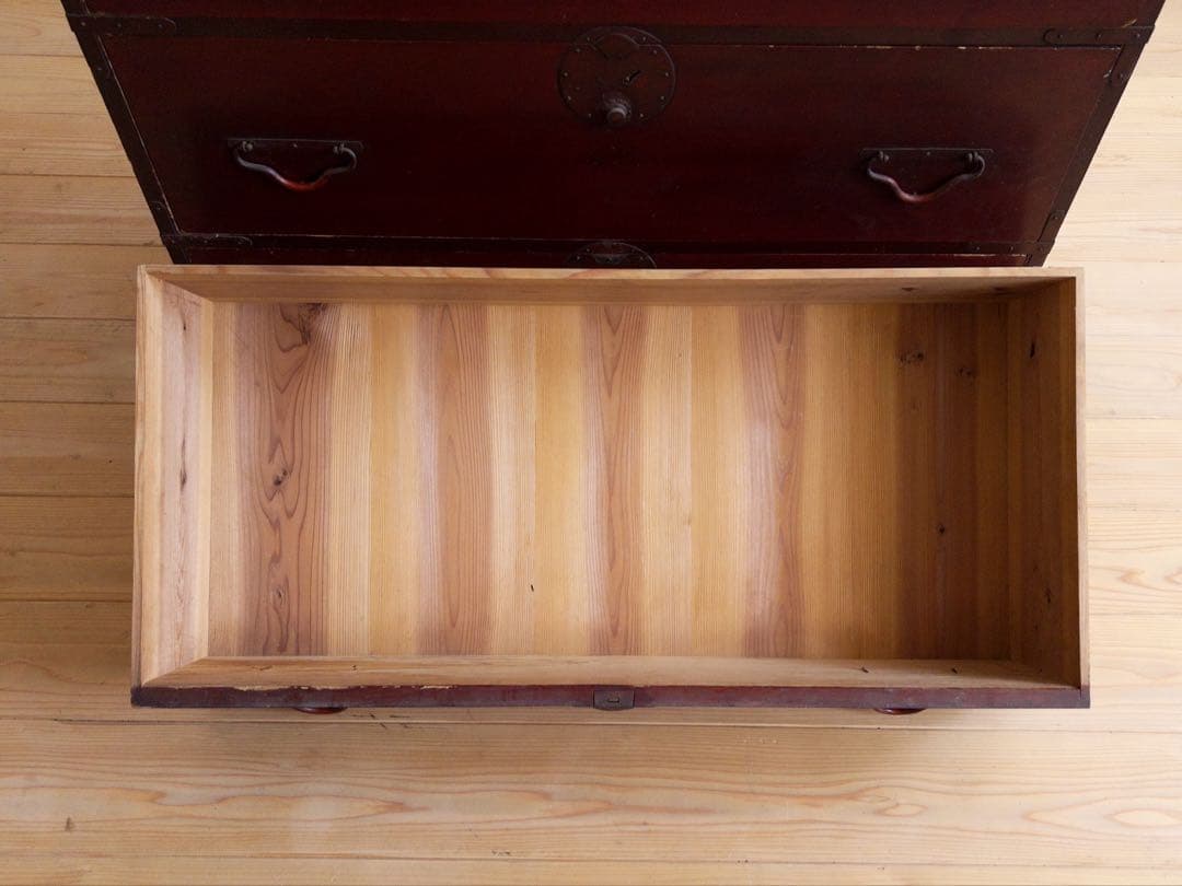 古家具　時代箪笥　4段引き出し　鉄金具　和箪笥・古道具　古家具　アンティーク