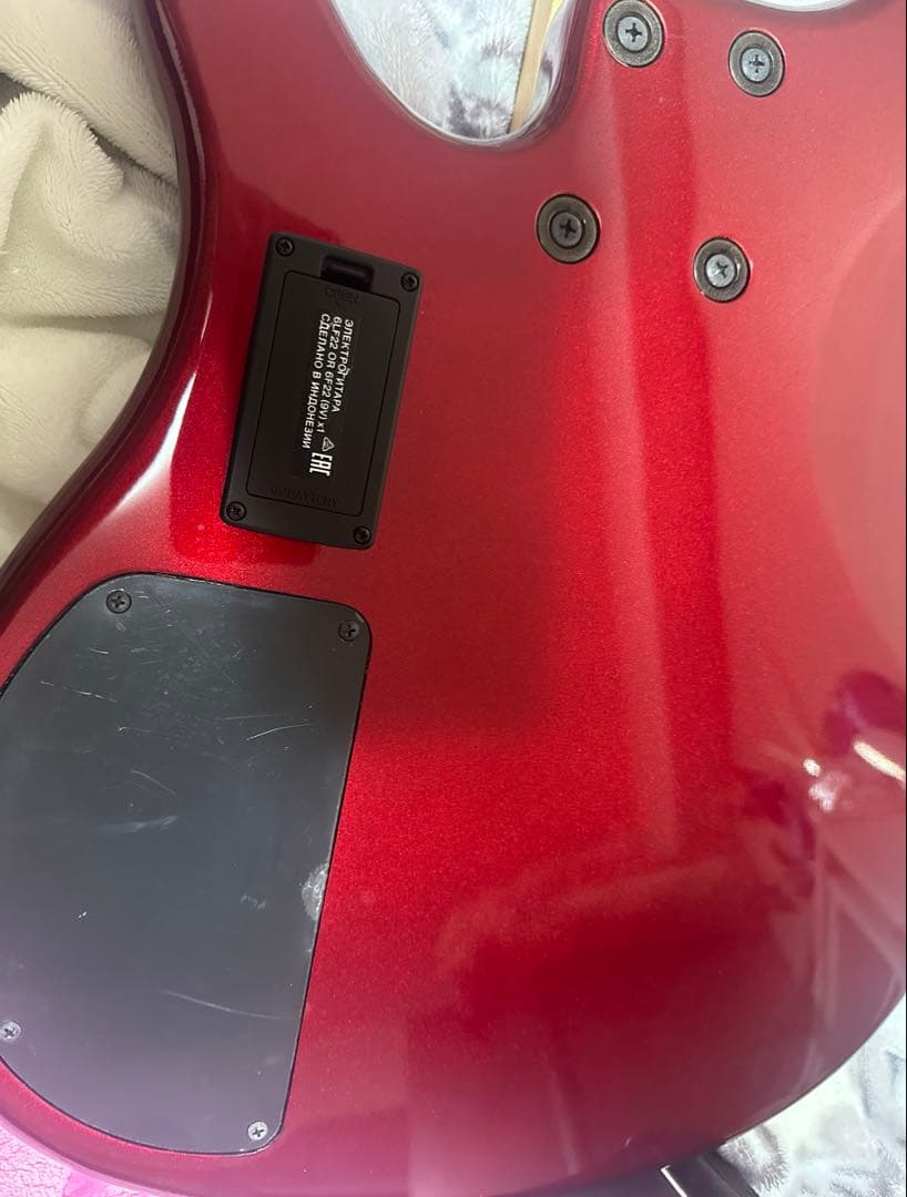 YAMAHA TRBX304 ベース