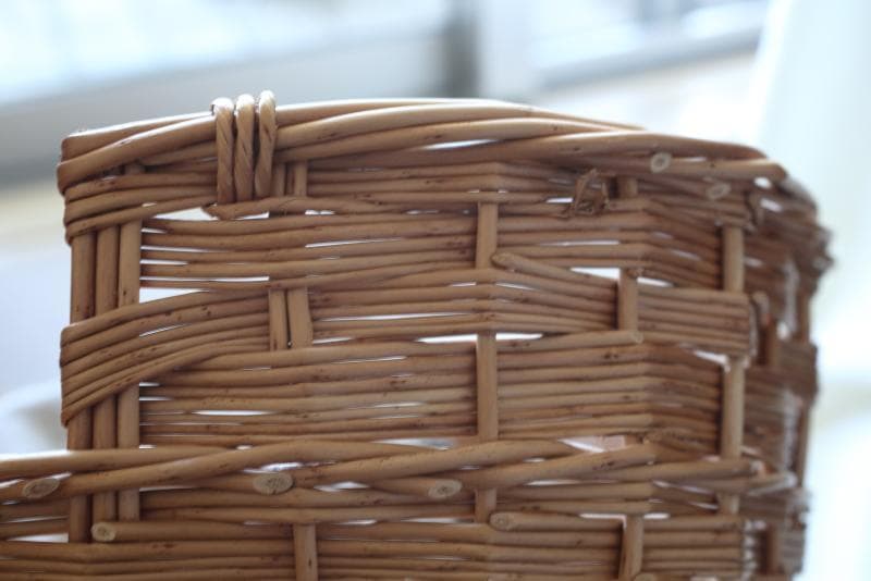 イギリス　アンティーク風な柳のベッド　犬用　猫　ペット用ベッド　バスケット