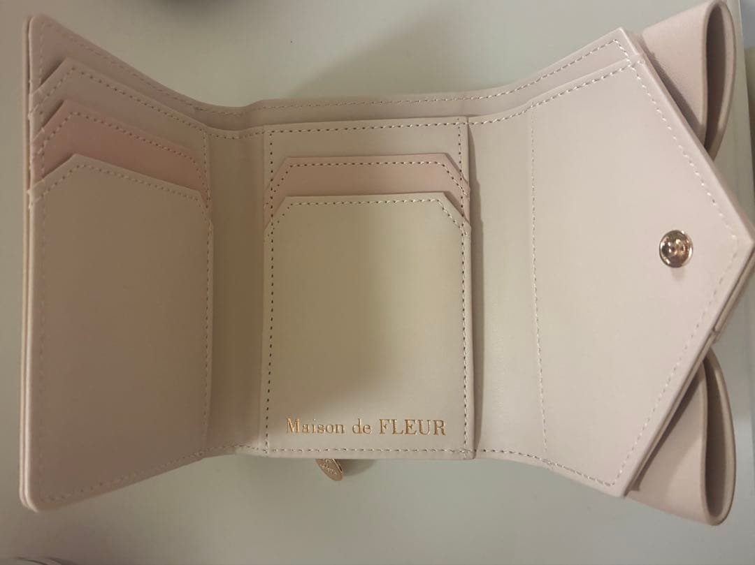 メゾンドフルール　財布