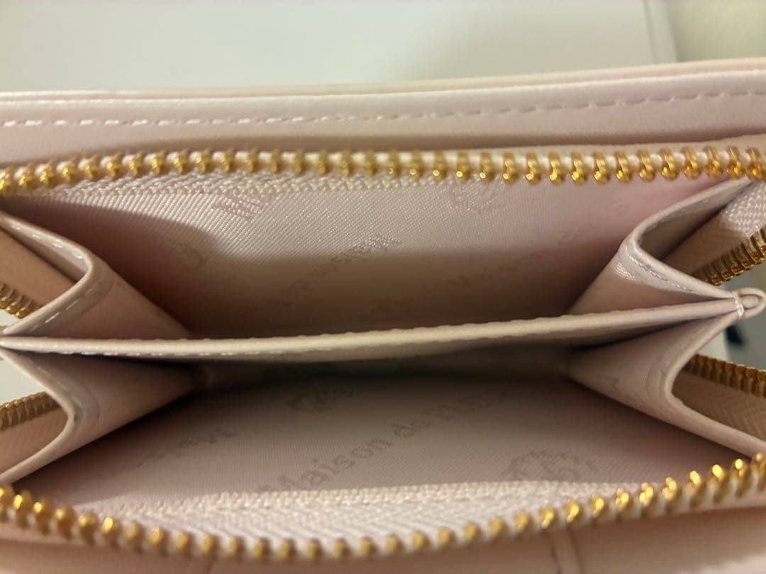 メゾンドフルール　財布