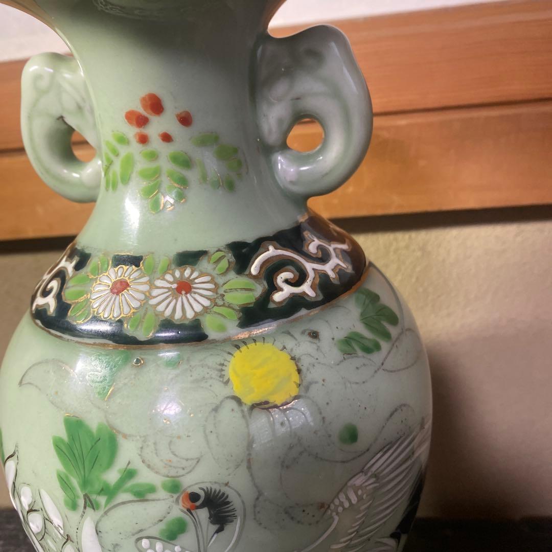 龍耳付色絵青磁花瓶　【作名有】