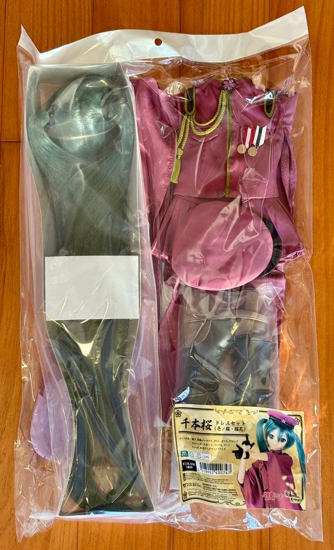 【美品・未使用】DollfieDream 初音ミク 本体 + 千本桜ドレスセット