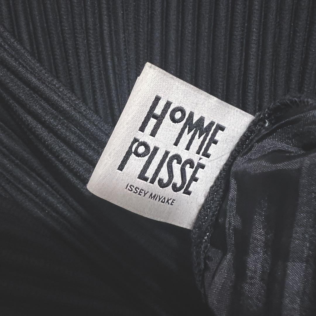 オムプリッセイッセイミヤケ　ロングコート　ロング羽織り　ブラック
