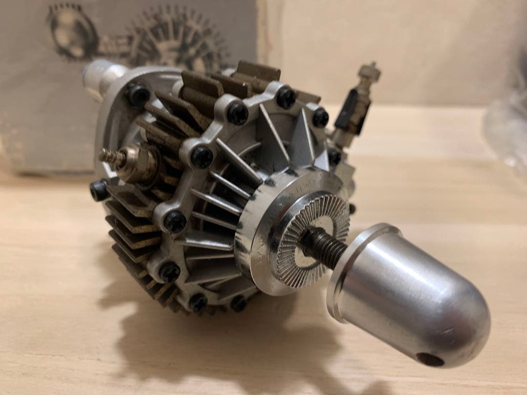 OS NSU WANKEL ロータリーエンジン　模型