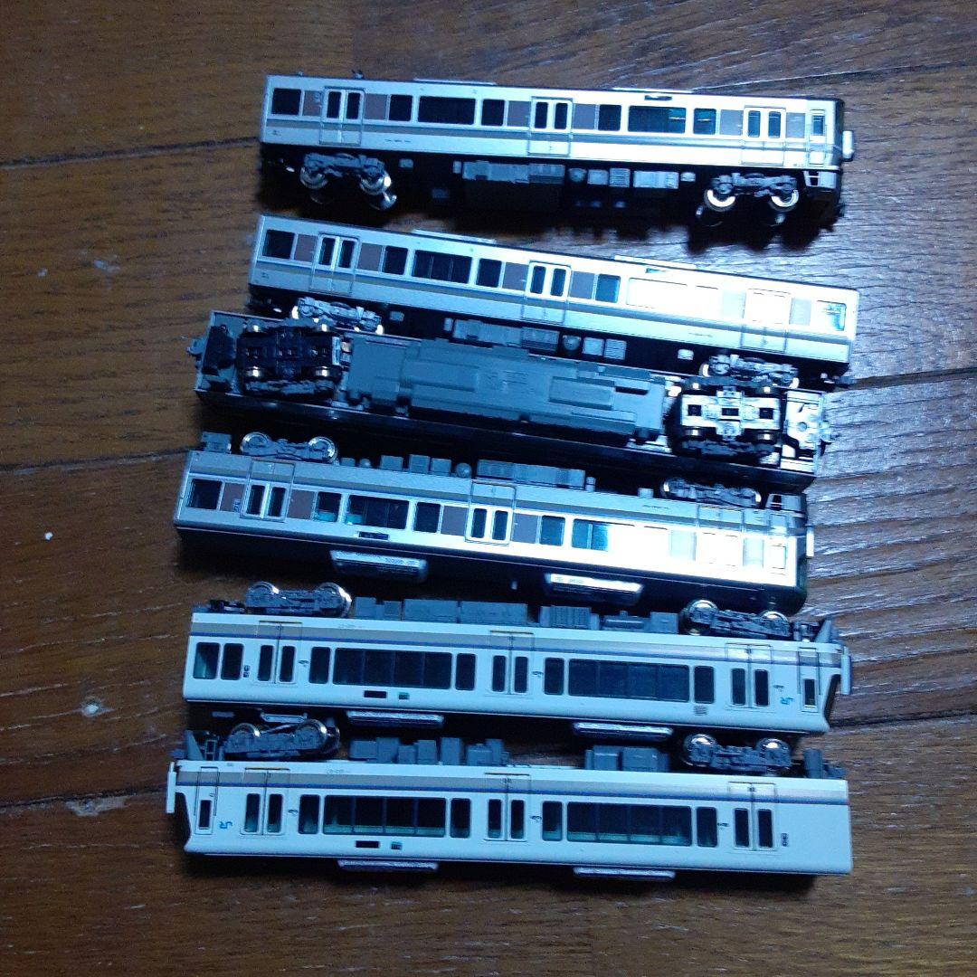 m*a様 225系、221系