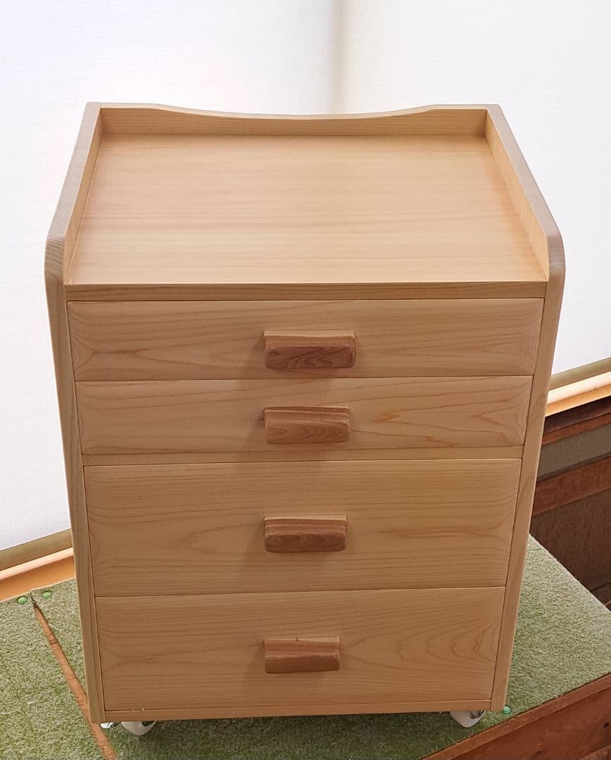 NIKE 様へ ご注文いただきました ワゴンが 完成しました。