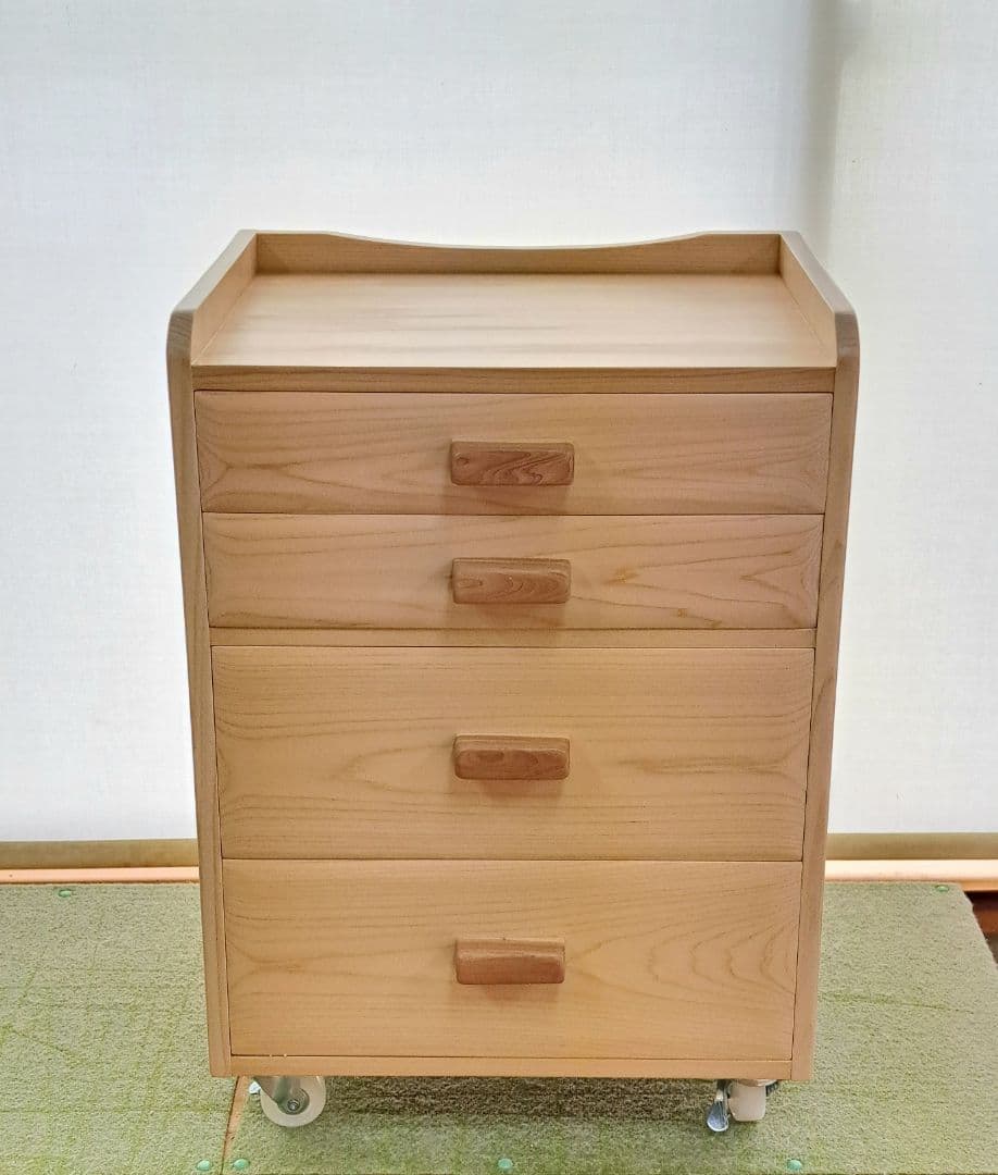 NIKE 様へ ご注文いただきました ワゴンが 完成しました。