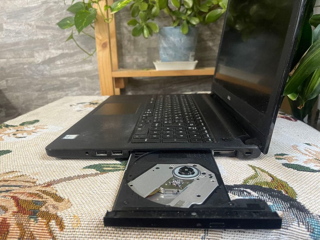 Windows11 DELL ノートパソコン ITTYFJA00