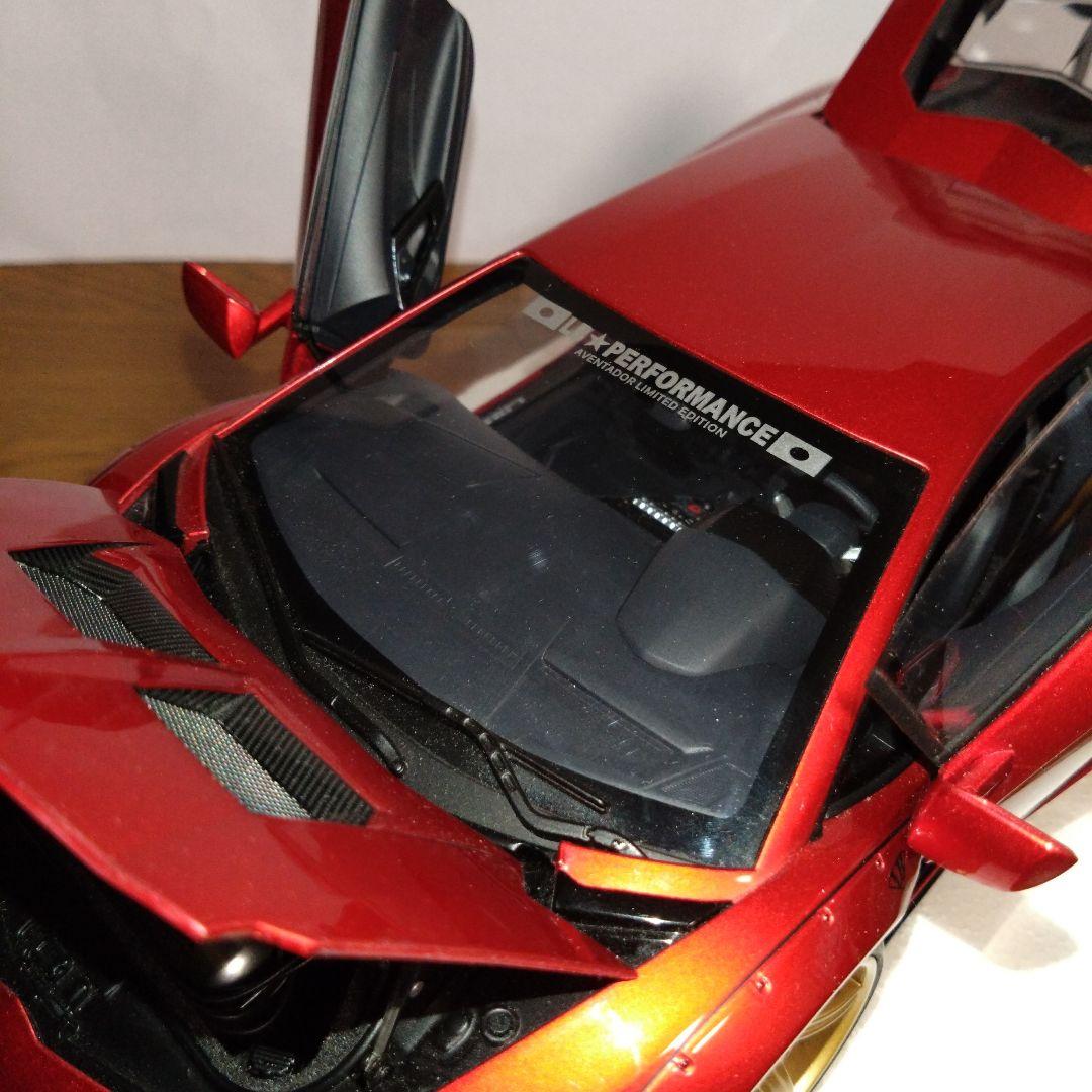 1/18LB-WORKSランボルギーニ　アヴェンタドール　リミテッドエディション