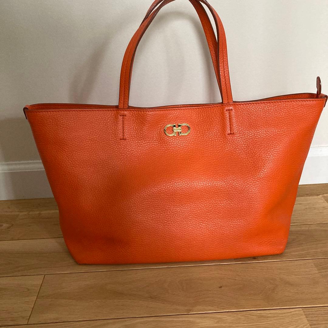 【*ん様 Ferragamo フェラガモ　トートバッグ　ガンチーニ　ショルダー