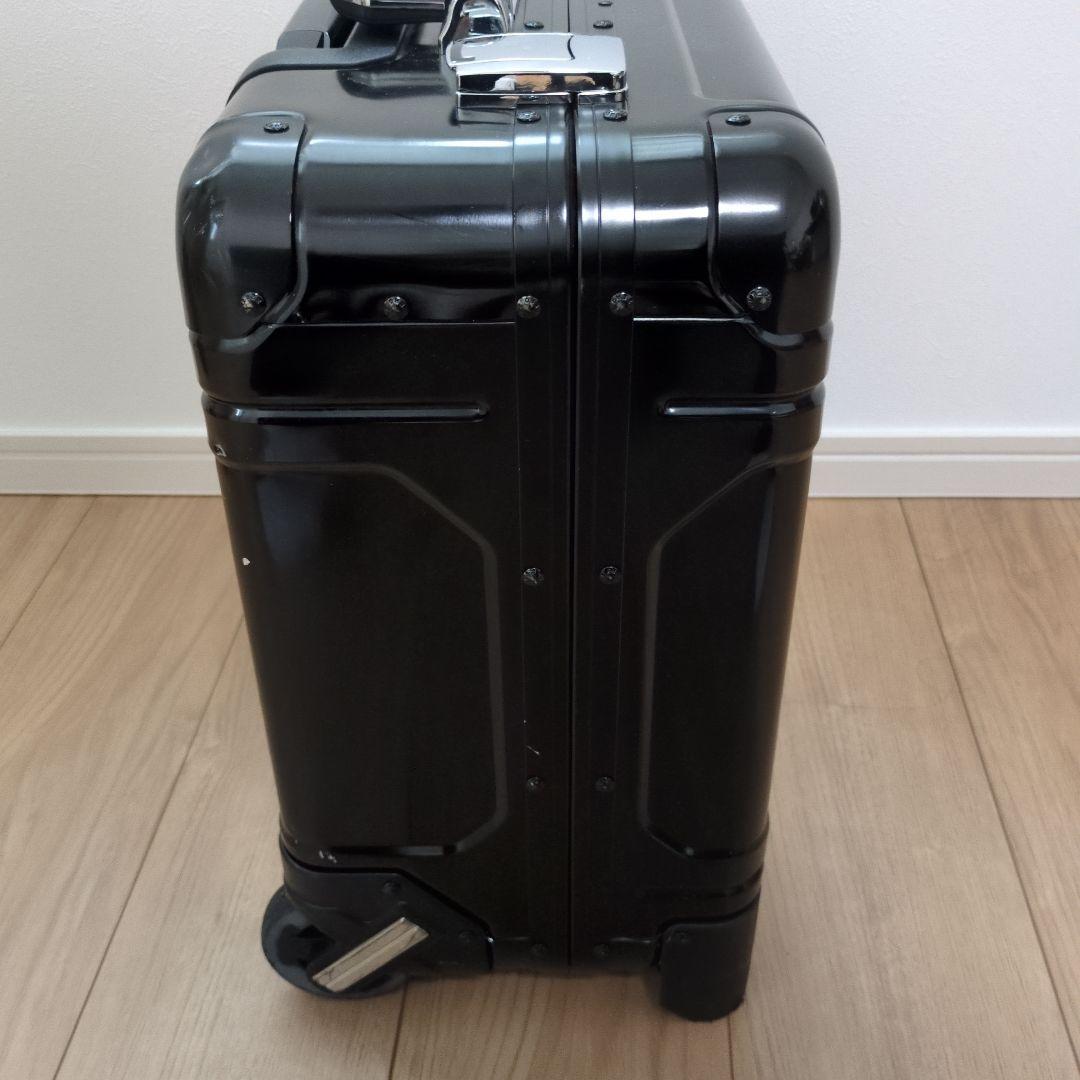 ゼロハリバートン キャリーケース 鍵なし