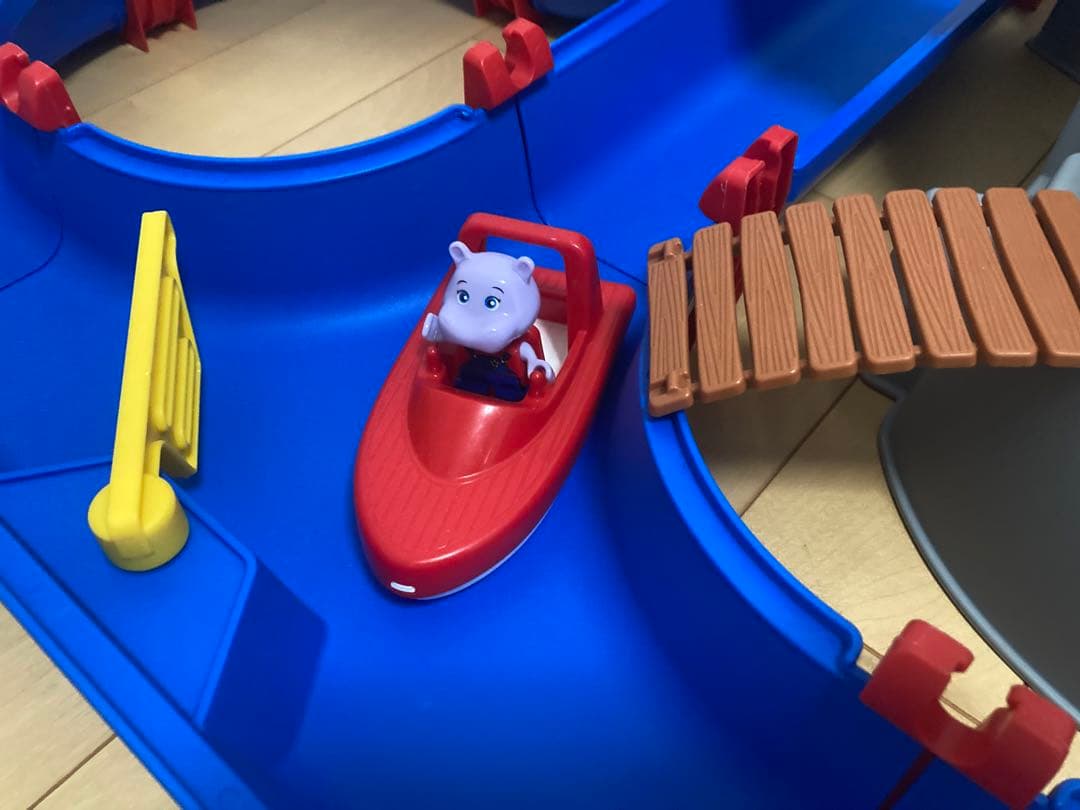 AquaPlay アクアプレイ アクアワールド　マウンテンレイク　ボーネルンド