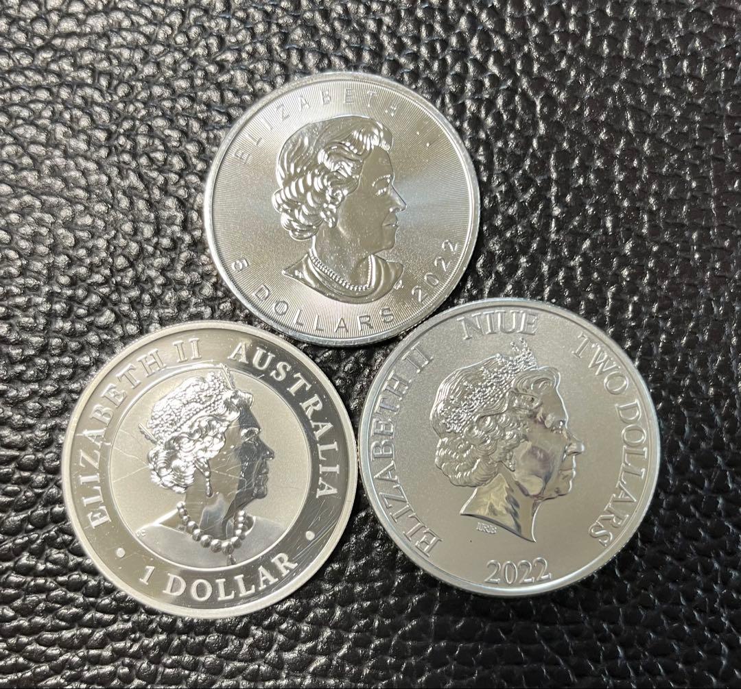 銀貨1オンス3枚　ケース入り