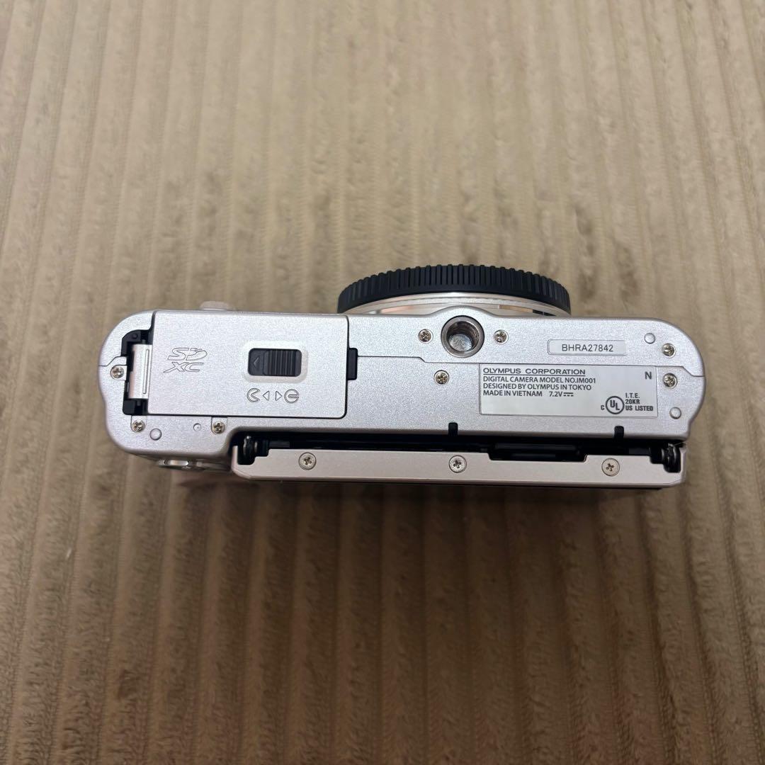 シャッター回数2347回 OLYMPUS PEN E-PL8 ダブルズームキット