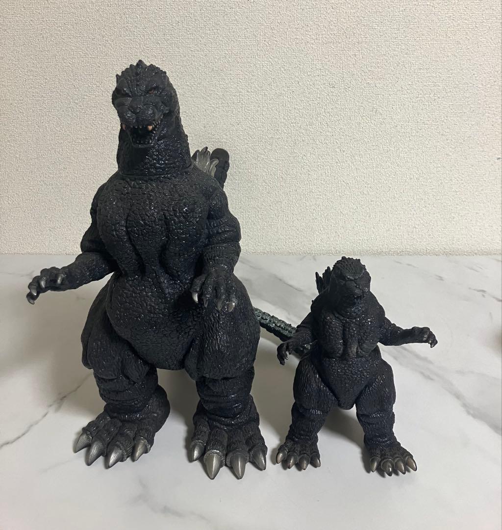 ゴジラ　フィギュア　バンダイ　セット