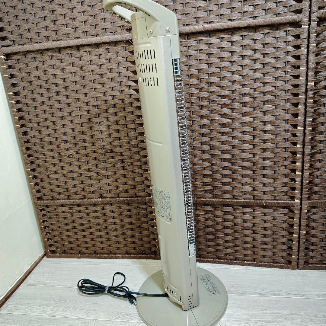 【美品】CORONA 遠赤外線ストーブ DH-C921 スリムカーボン 暖房