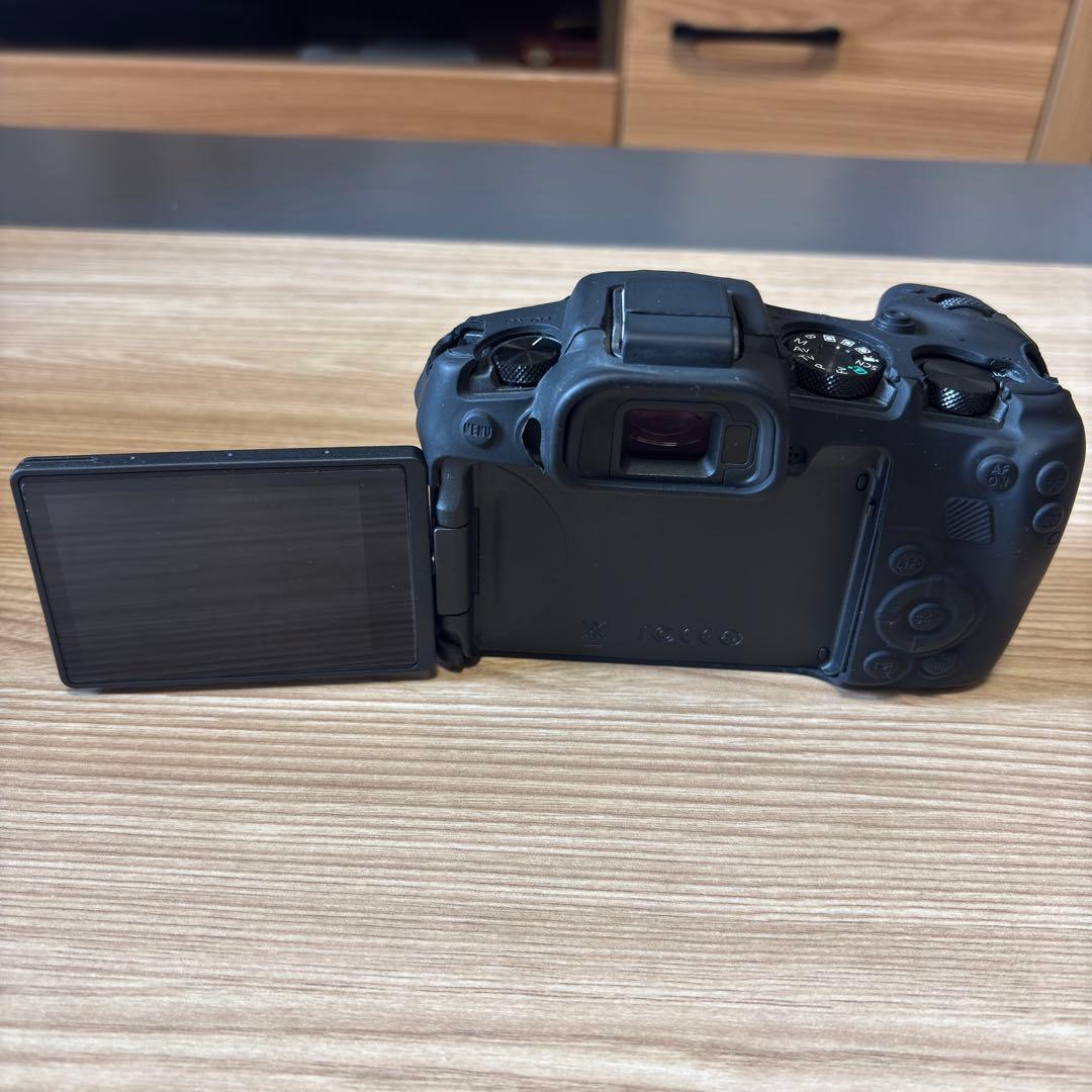 natto様 [美品]Canon EOS RP フルフレーム本体