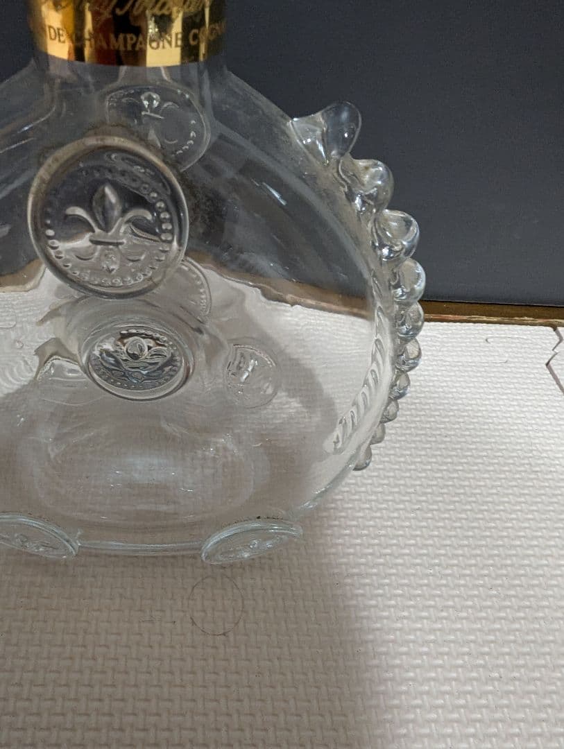 レミーマルタン・ルイ13世 バカラ製 空ボトル　汚れあり