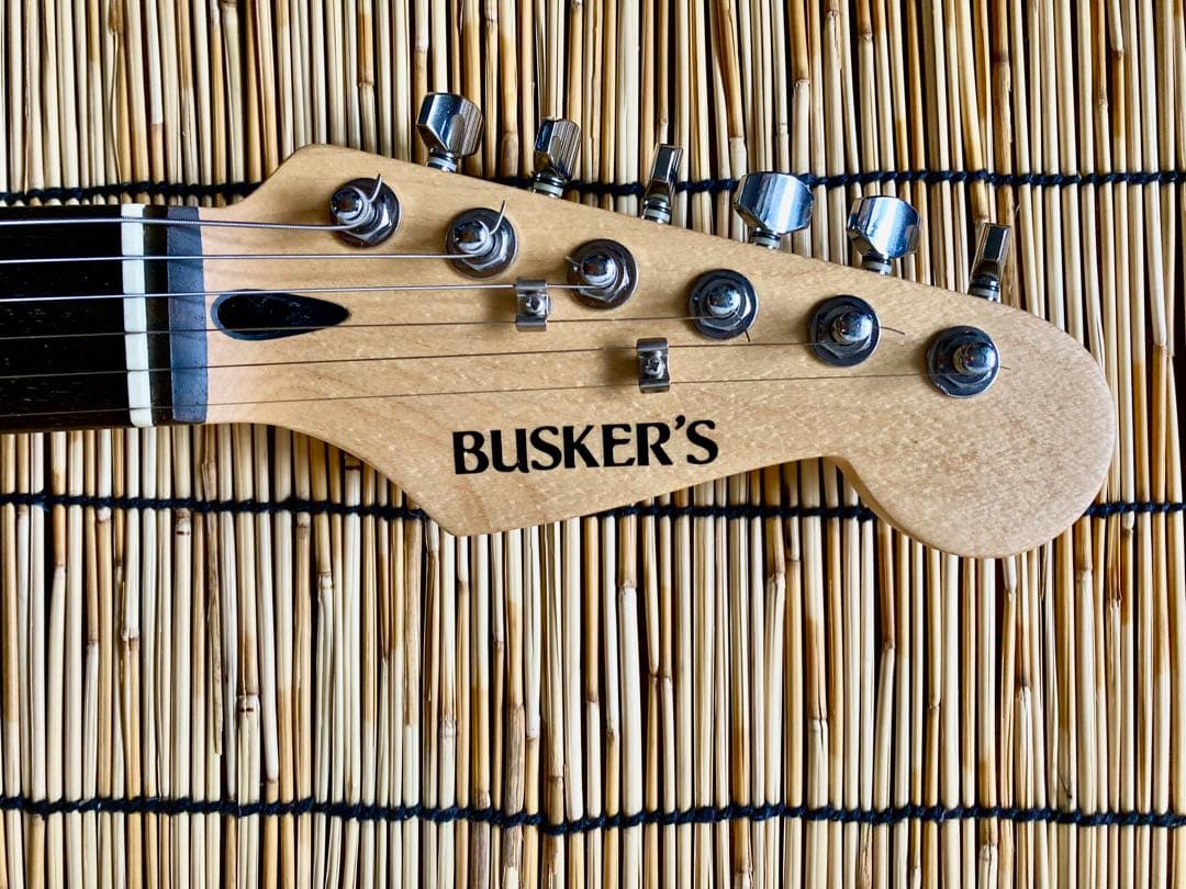 ☆新機能満載　3つのピックアップを多彩に組合せできるBUSKERS ST