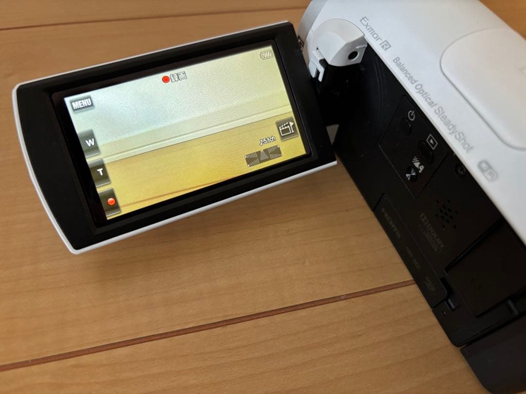 【ジャンク】Sony Handycam HDR-CX670