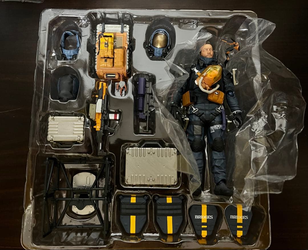 figma デスストランディング　サム・ポーター・ブリッジズ DX & クリフ